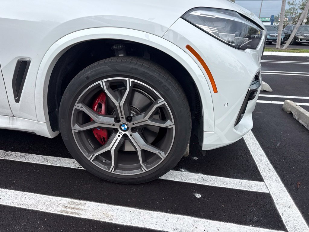 Used 2021 BMW X5 M50i w/ Dynamic Handling Package AWD/4WD image 4