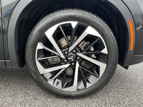 Used 2022 Mitsubishi Outlander ES image 11