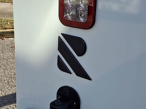 New 2025 Chevrolet Express 3500 Work Van 2D Chassis w/ Power Convenience Package image 18