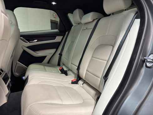 Used 2026 Jaguar F-PACE R-Dynamic S AWD/4WD image 29