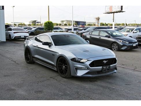 Used 2023 Ford Mustang GT Premium RWD image 3