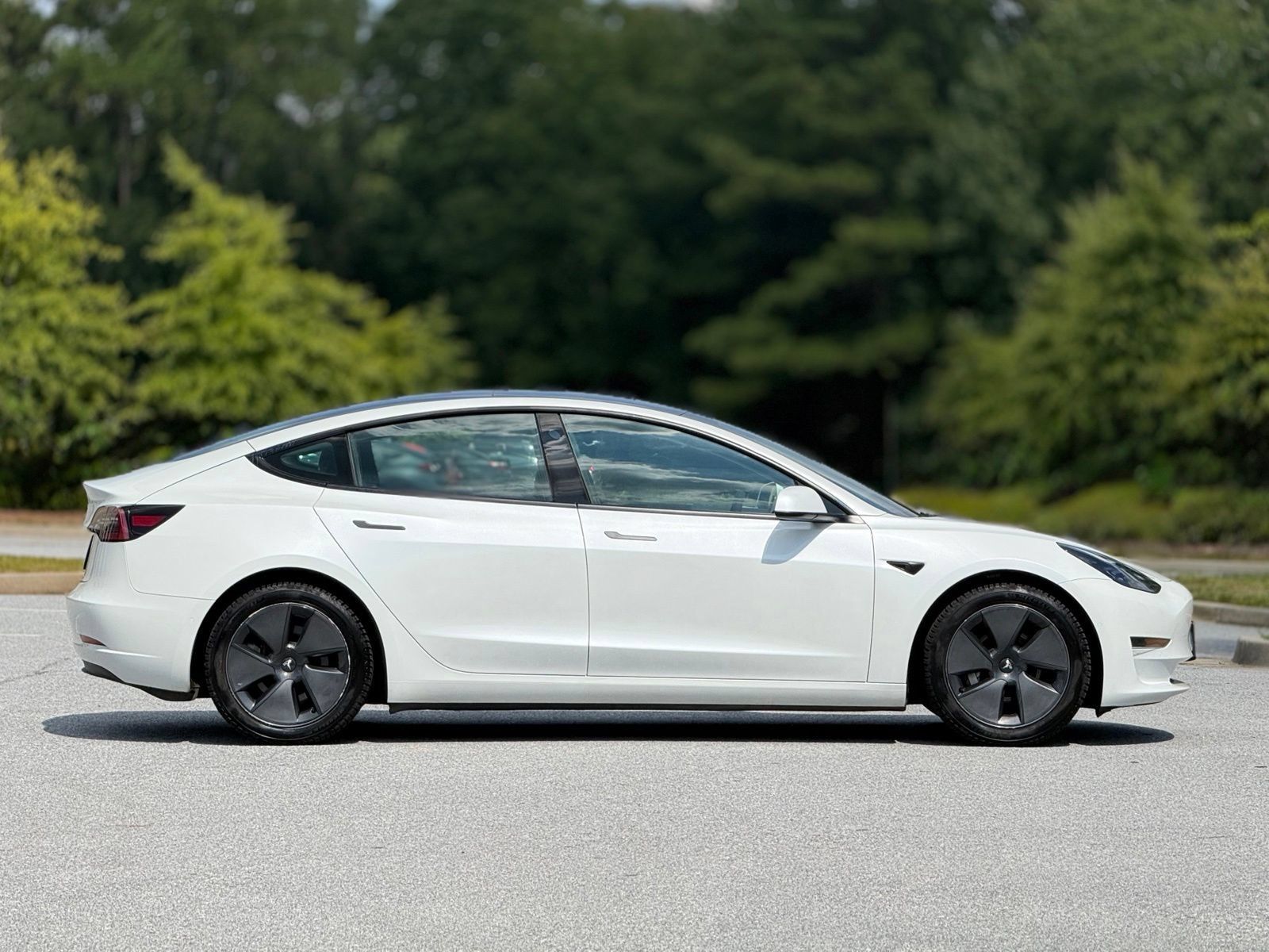 Used 2021 Tesla Model 3 Standard Range Plus RWD image 12