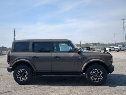 New 2026 Ford Bronco Outer Banks