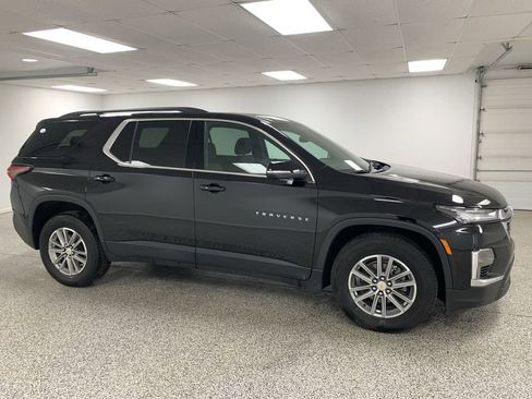 Used 2023 Chevrolet Traverse LT w/ LPO, Floor Liner Package AWD/4WD image 1