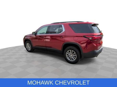 Used 2024 Chevrolet Traverse LT AWD/4WD image 6