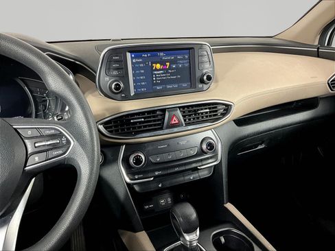 Used 2019 Hyundai Santa Fe SEL FWD image 9