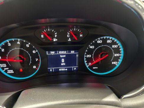 Used 2020 Chevrolet Malibu LT FWD image 24