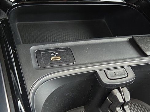 New 2026 Mercedes-Benz GLB 250 4MATIC image 15