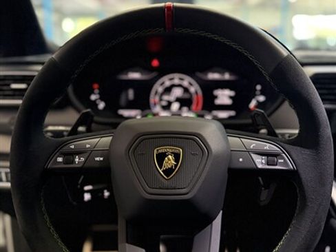 Used 2024 Lamborghini Urus Performante image 15