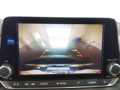 Used 2022 Nissan Rogue SV AWD/4WD image 26