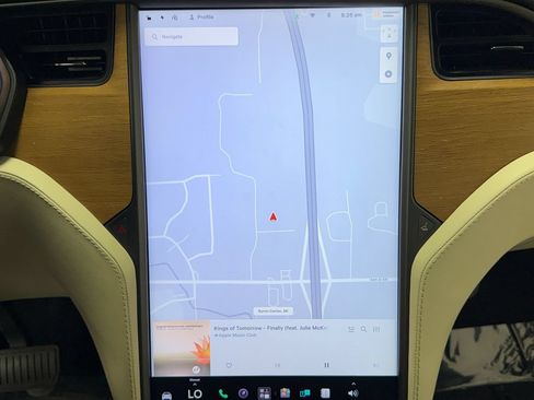 Used 2020 Tesla Model X Long Range AWD/4WD image 25