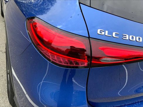 Used 2025 Mercedes-Benz GLC 300 GLC 300 image 18