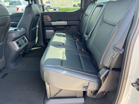 New 2026 Ford F250 Lariat w/ Black Appearance Package AWD/4WD image 11