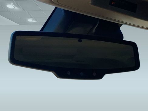 Used 2016 Cadillac Escalade Platinum image 18