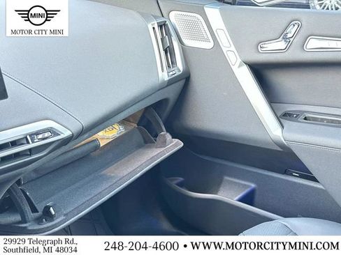 Used 2025 BMW iX M60 image 34