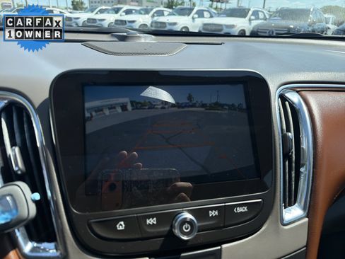Used 2017 Chevrolet Malibu LT w/ Leather Package FWD image 29
