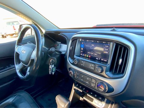 Used 2019 Chevrolet Colorado ZR2 image 42