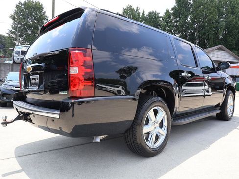 Used 2012 Chevrolet Suburban LTZ RWD image 7