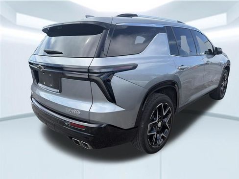 Used 2025 Chevrolet Traverse High Country w/ LPO, Cargo Package FWD image 10