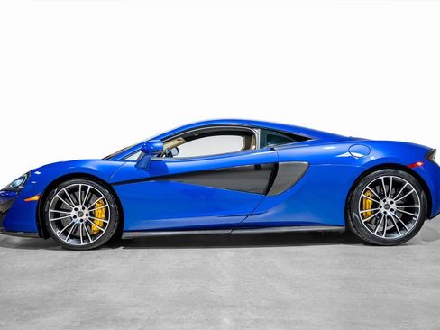 Used 2017 McLaren 570S Coupe image 27