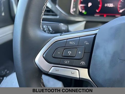 Used 2023 Volkswagen Taos SEL image 18