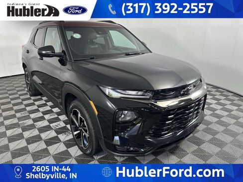 Used 2023 Chevrolet TrailBlazer RS w/ Convenience Package AWD/4WD image 2