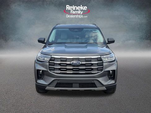 New 2026 Ford Explorer Active w/ Active Comfort Package AWD/4WD image 2