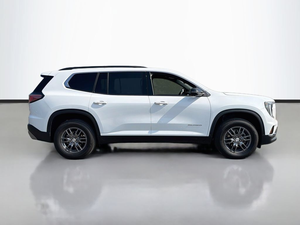 Used 2025 GMC Acadia Elevation FWD image 4