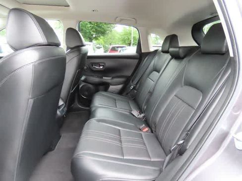 Used 2024 Honda HR-V EX-L image 13