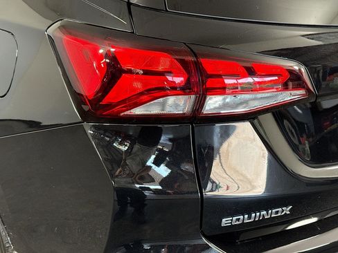 Used 2022 Chevrolet Equinox LT image 36