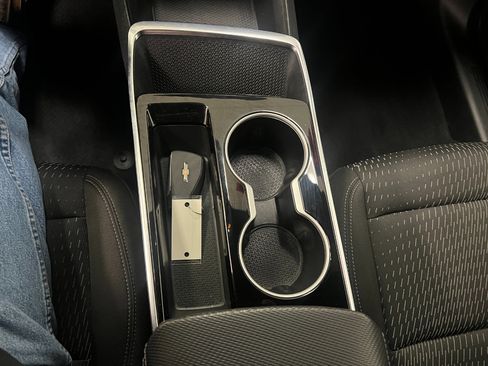 Used 2025 Chevrolet Equinox LT image 49