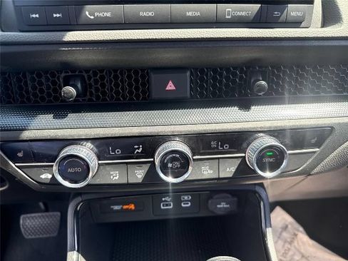 Used 2024 Honda CR-V EX image 16