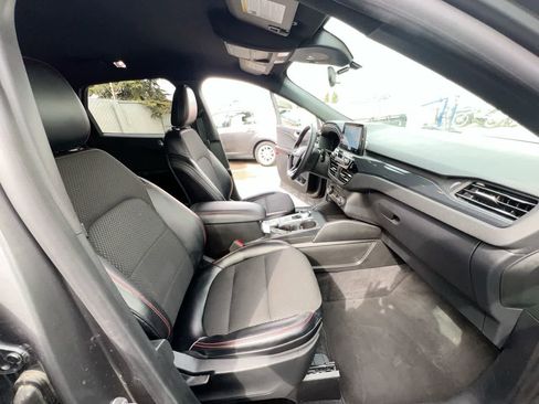 Used 2024 Ford Escape ST-Line AWD/4WD image 28
