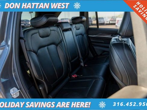 Used 2025 Jeep Grand Cherokee Limited image 23