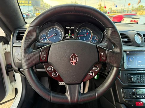 Used 2013 Maserati GranTurismo Sport RWD image 32