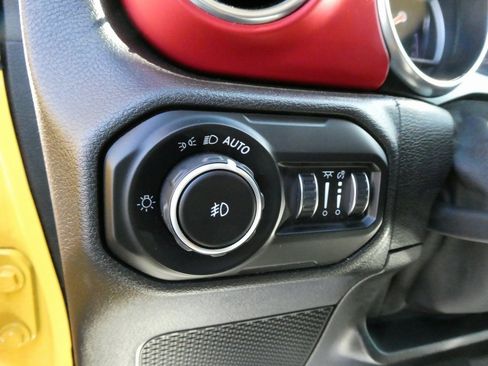 Used 2021 Jeep Wrangler Unlimited Rubicon w/ Dual Top Group image 21