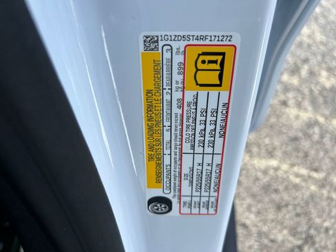 Used 2024 Chevrolet Malibu LT image 34