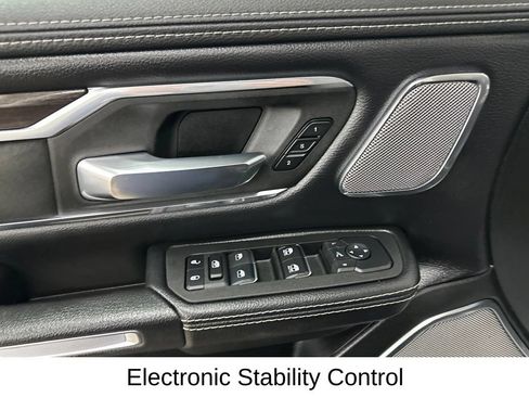 Used 2025 RAM 1500 Laramie AWD/4WD image 38