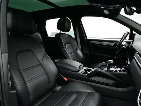 Certified 2022 Porsche Cayenne Platinum Edition AWD/4WD image 15