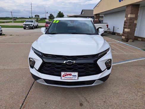 Used 2023 Chevrolet Blazer LT w/ LPO, Black Grille Bar Package AWD/4WD image 2
