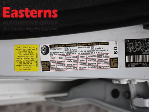 Used 2022 Toyota Corolla LE w/ LE Convenience Package FWD image 34