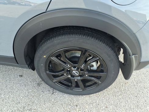 Used 2023 Nissan Kicks SR image 8