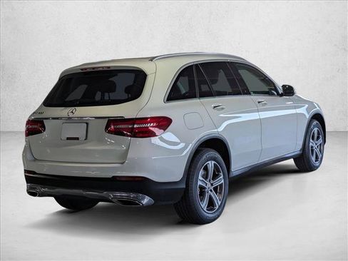 Used 2019 Mercedes-Benz GLC 300 image 5