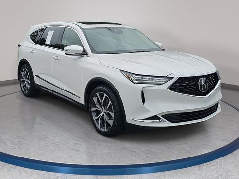Certified 2024 Acura MDX w/ Technology Package FWD image 3