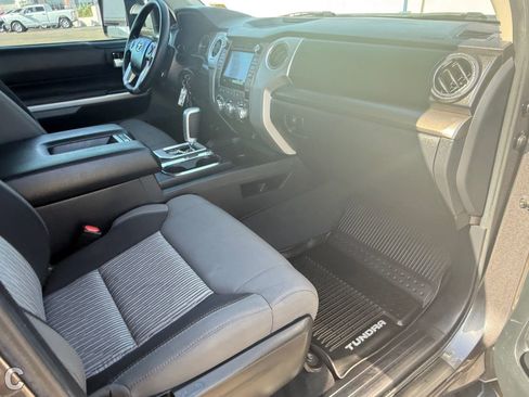 Used 2016 Toyota Tundra SR5 w/ SR5 Upgrade Package RWD image 9