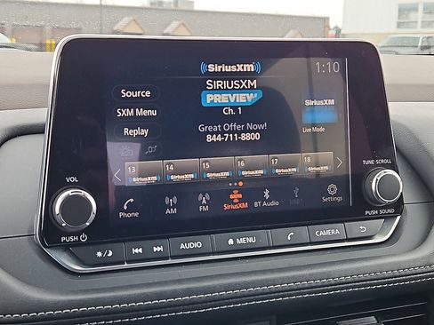 Used 2023 Nissan Rogue SV FWD image 14