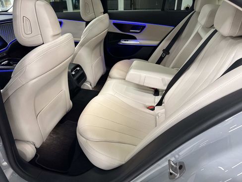 Certified 2024 Mercedes-Benz E 350 4MATIC Sedan image 13
