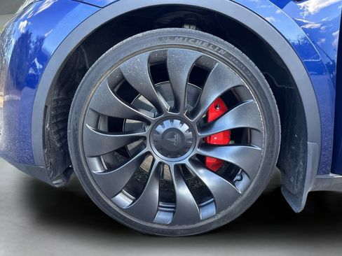 Used 2022 Tesla Model Y Performance image 32