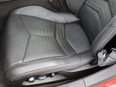 Used 2024 Chevrolet Corvette Stingray Premium Conv w/ Chrome Exterior Badge Package image 15