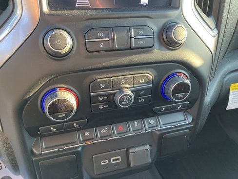 Used 2019 Chevrolet Silverado 1500 LT w/ All-Star Edition image 19